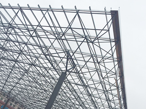 钢结构雨棚施工案例