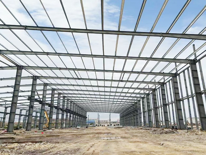 大跨距钢结构工业厂